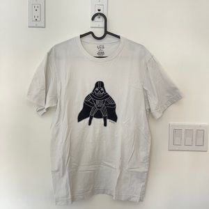 Uniqlo Men’s Star Wars Darth Vader T-Shirt